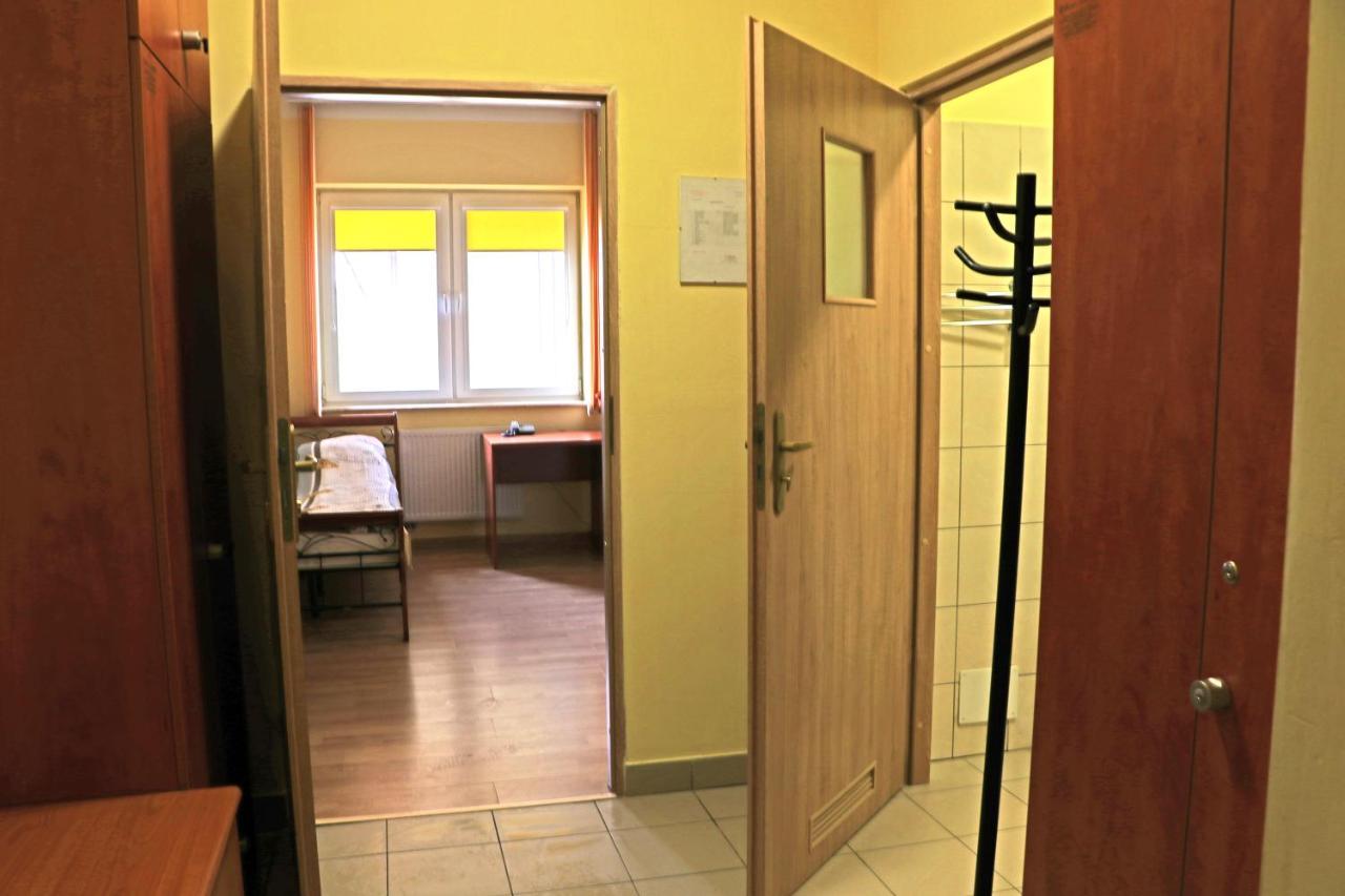 Dom Studenta Pans - Akademik, Hostel Przemyśl Extérieur photo